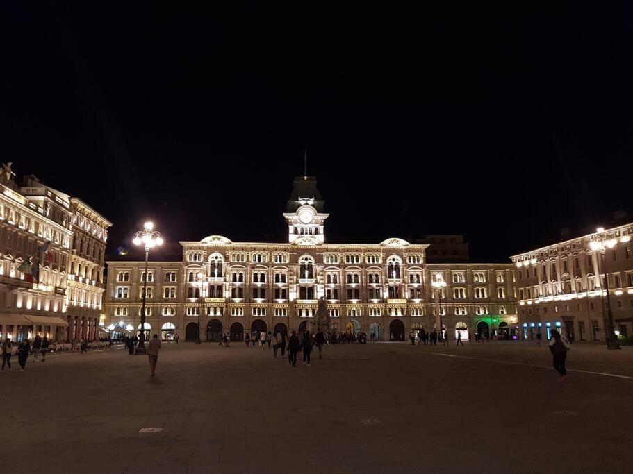 Still Und Stilvoll Im Stadtzentrum Leilighet Trieste Eksteriør bilde